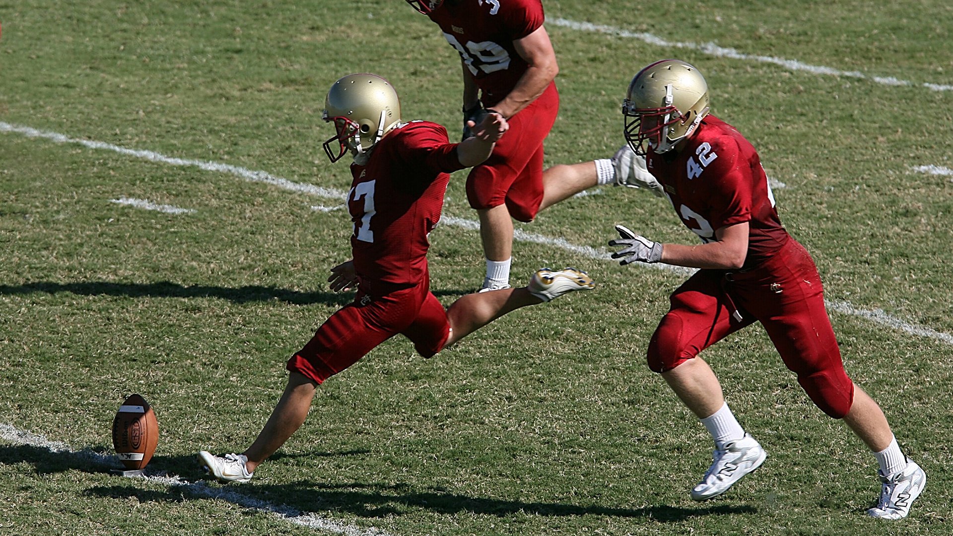 年终总决赛的碾压与温网的传统，蒂姆惊艳四座的背后，是网球新时代的序章